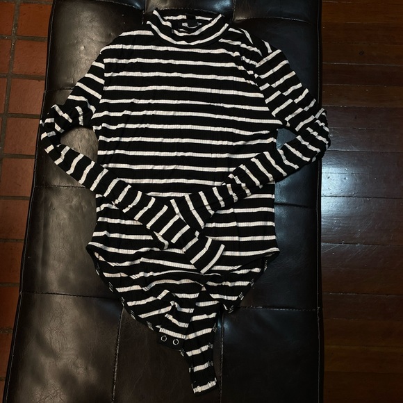 Forever 21 striped bodysuit - Picture 3 of 4
